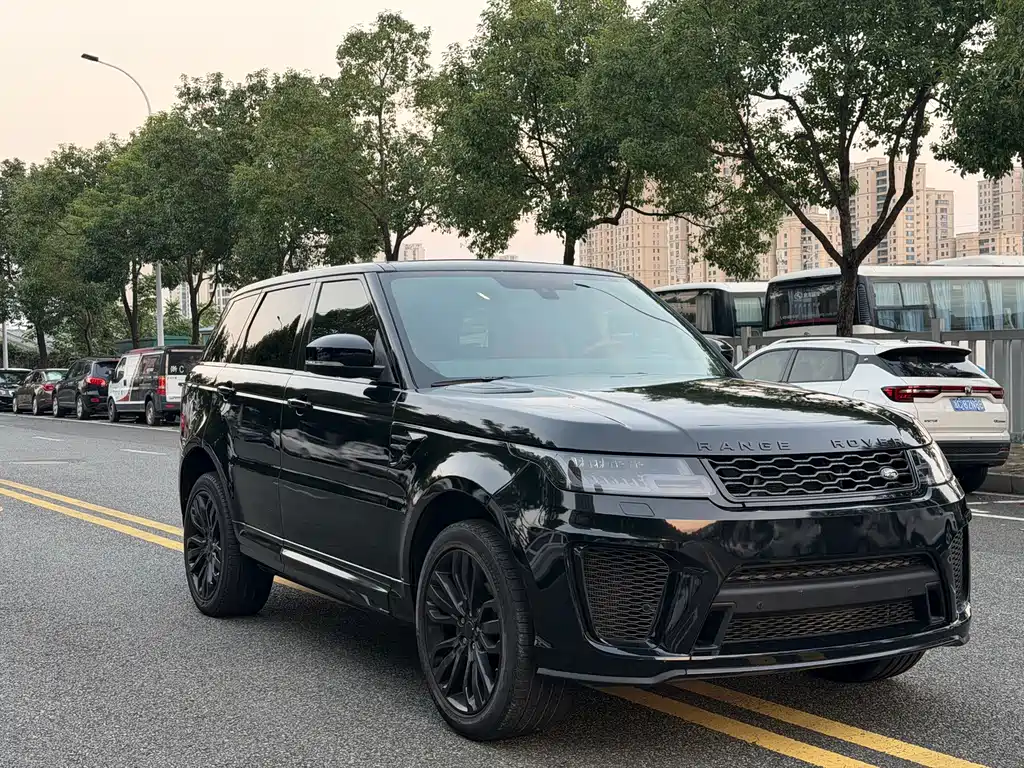 Land Rover Sport