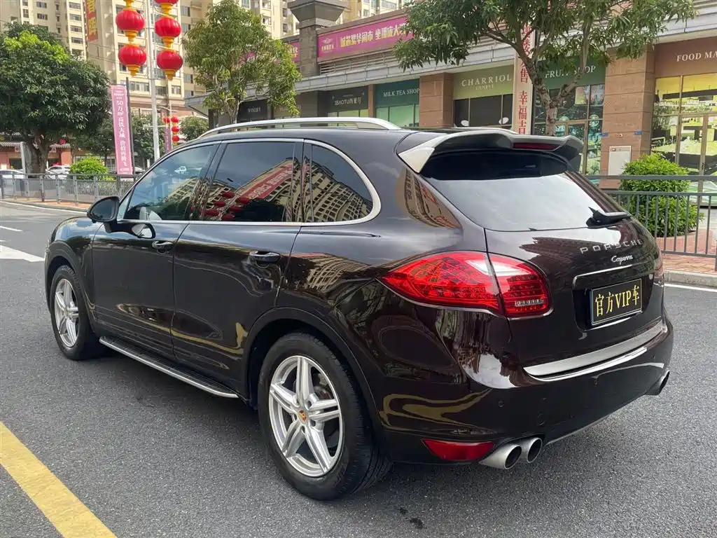 Porsche Cayenne 2014 Cayenne Platinum Edition 3.0T