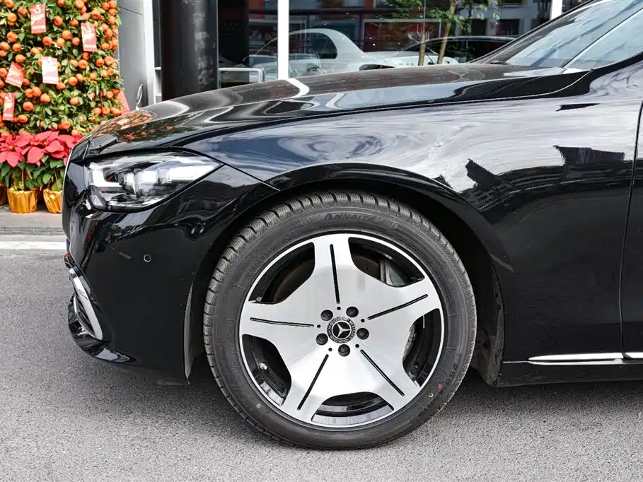 MERCEDES-BENZ S CLASS