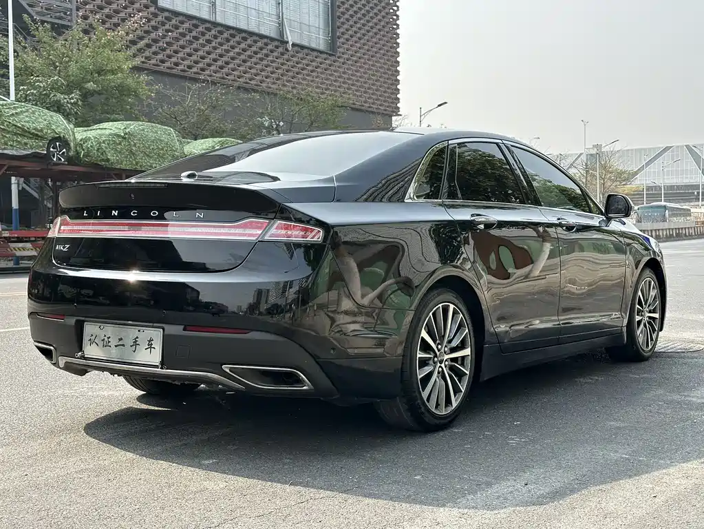 Lincoln MKZ 2018 2.0T