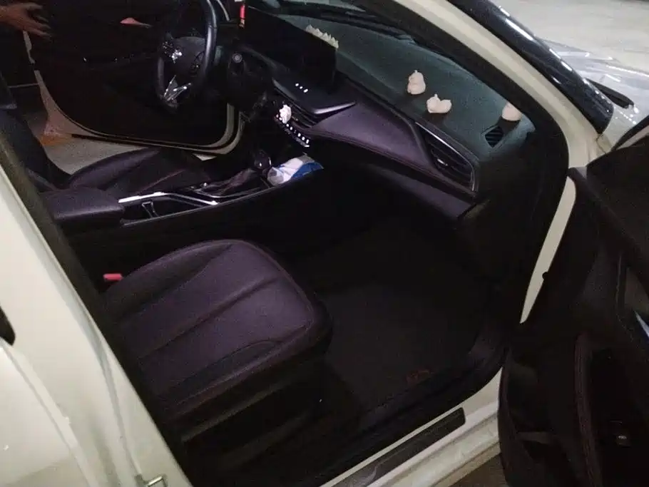 Buick Verano — миниатюра 8