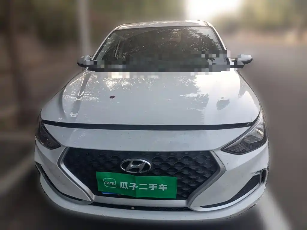 Hyundai Elantra — миниатюра 2