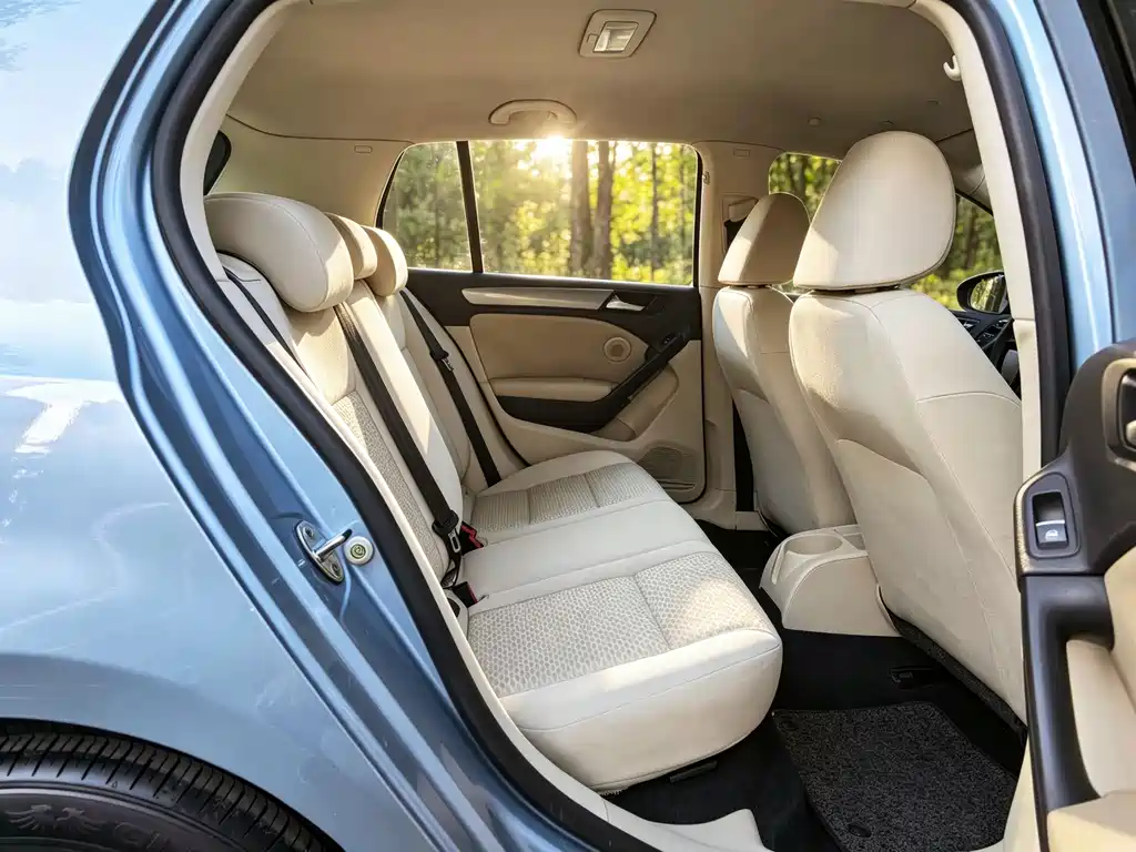 Volkswagen Golf — миниатюра 12