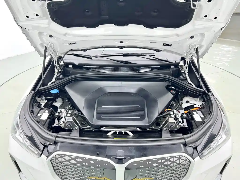 BMW iX1 — миниатюра 16