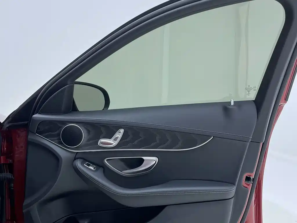 Mercedes-Benz C-Class — миниатюра 25