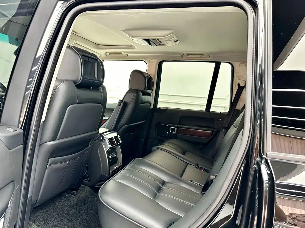 Land Rover Range Rover — миниатюра 7