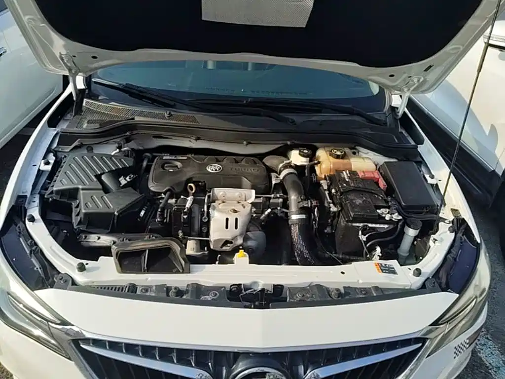 Buick Excelle — миниатюра 20