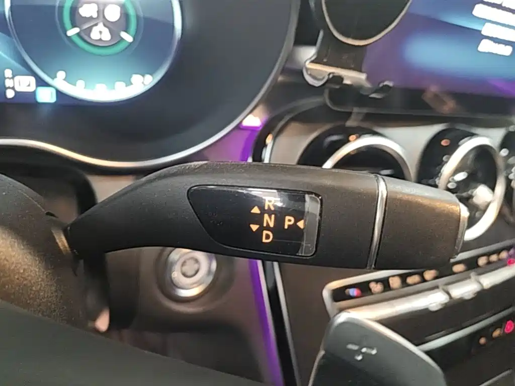 Mercedes-Benz C-Class — миниатюра 14