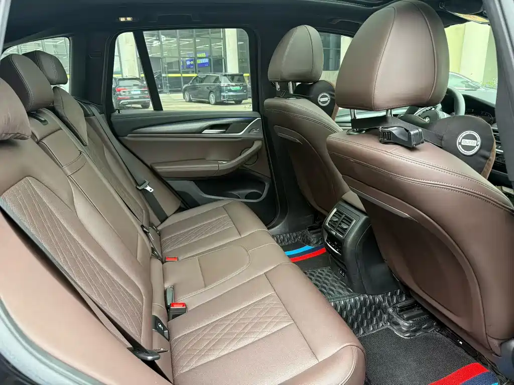 BMW X3 — миниатюра 8