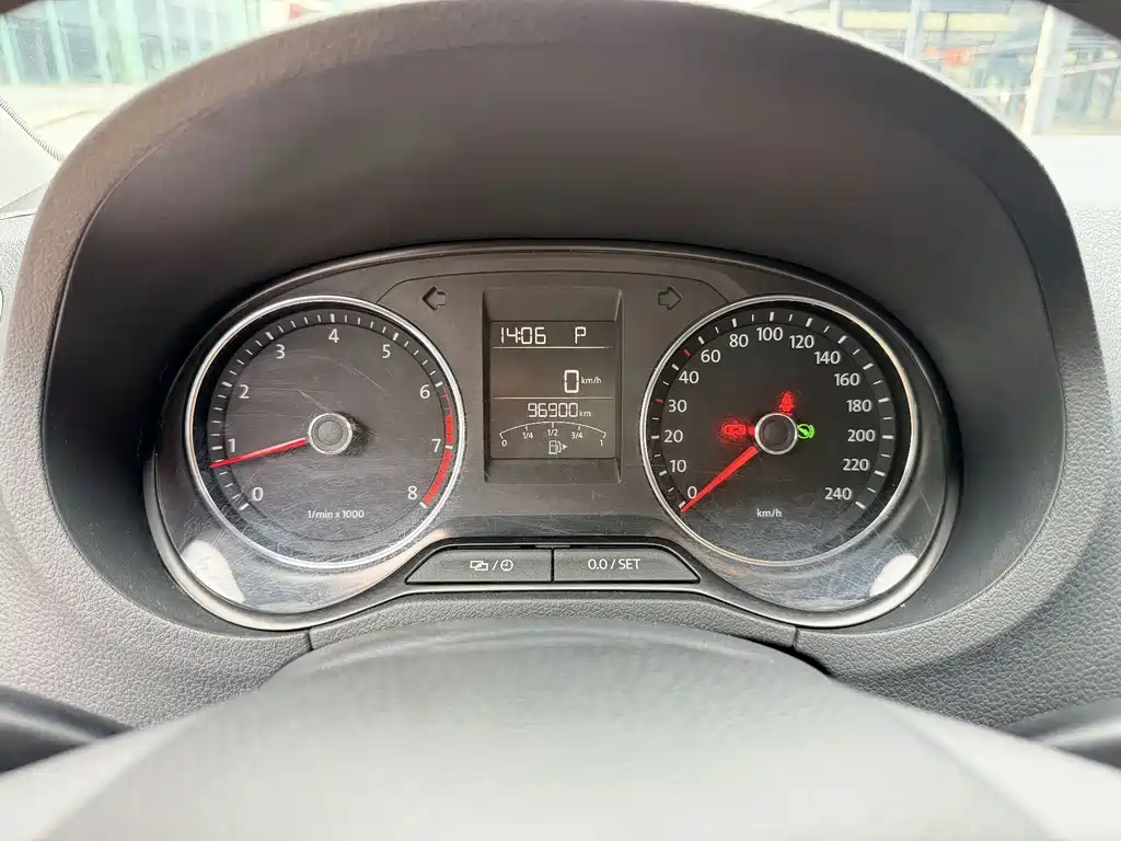 Volkswagen Polo — миниатюра 14