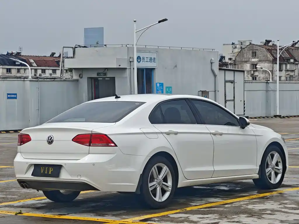 Volkswagen Lamando 2018 280TSI DSG Comfort