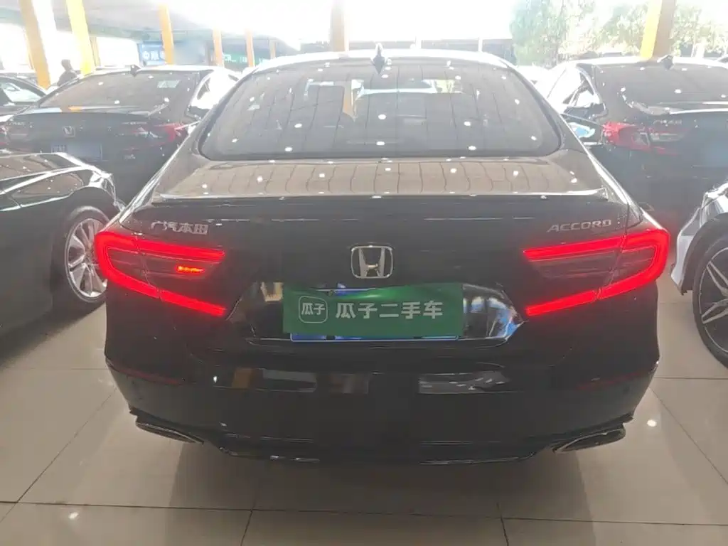 Honda Accord — миниатюра 6