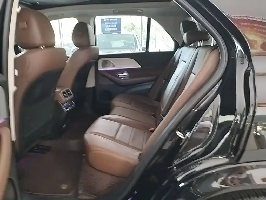 Mercedes-Benz GLE (Import) — миниатюра 17