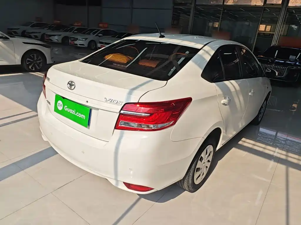 Toyota Vios — миниатюра 7