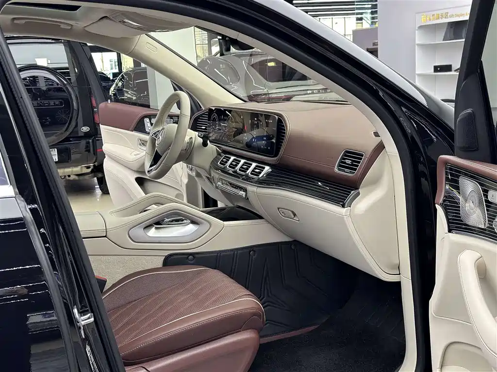 MERCEDES-BENZ MAYBACH GLS