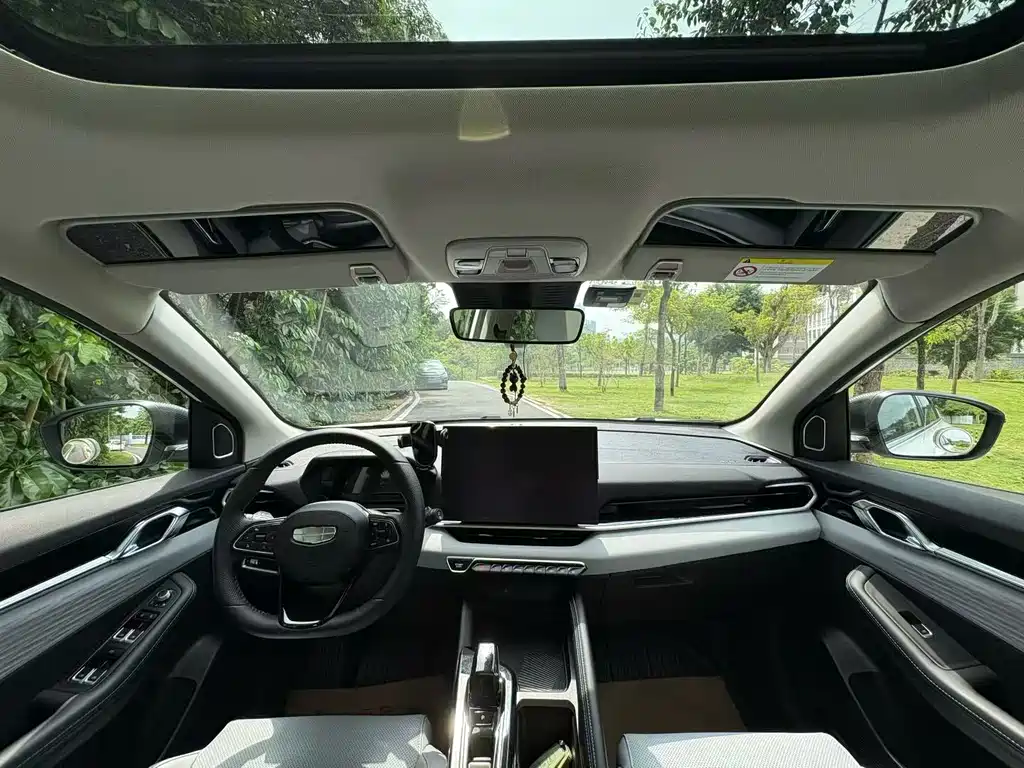 Geely Binyue — миниатюра 5