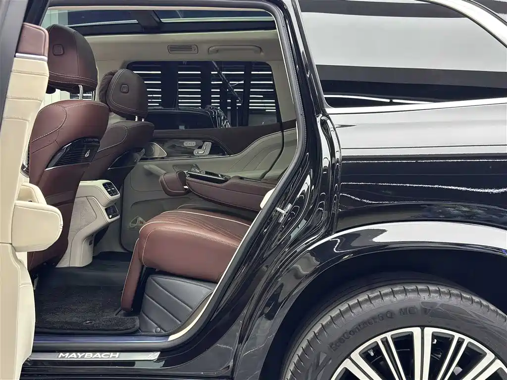 MERCEDES-BENZ MAYBACH GLS