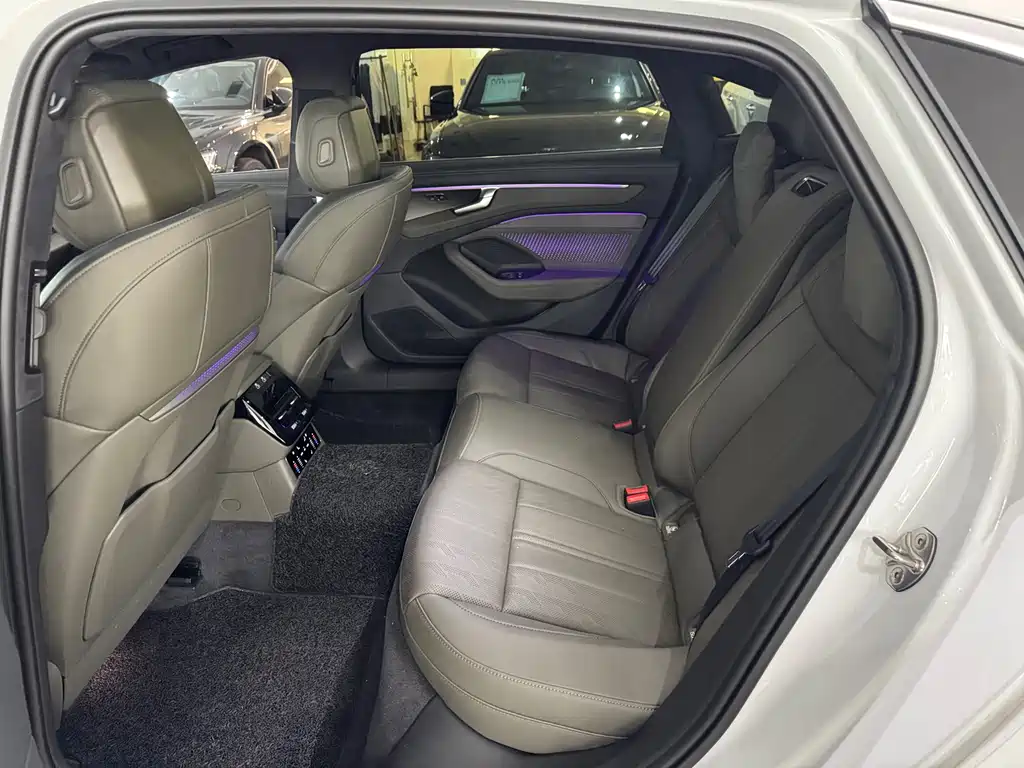 Audi A6L — миниатюра 11