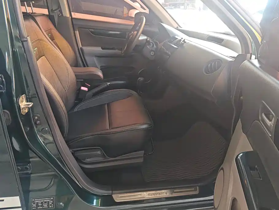 Suzuki Swift — миниатюра 8