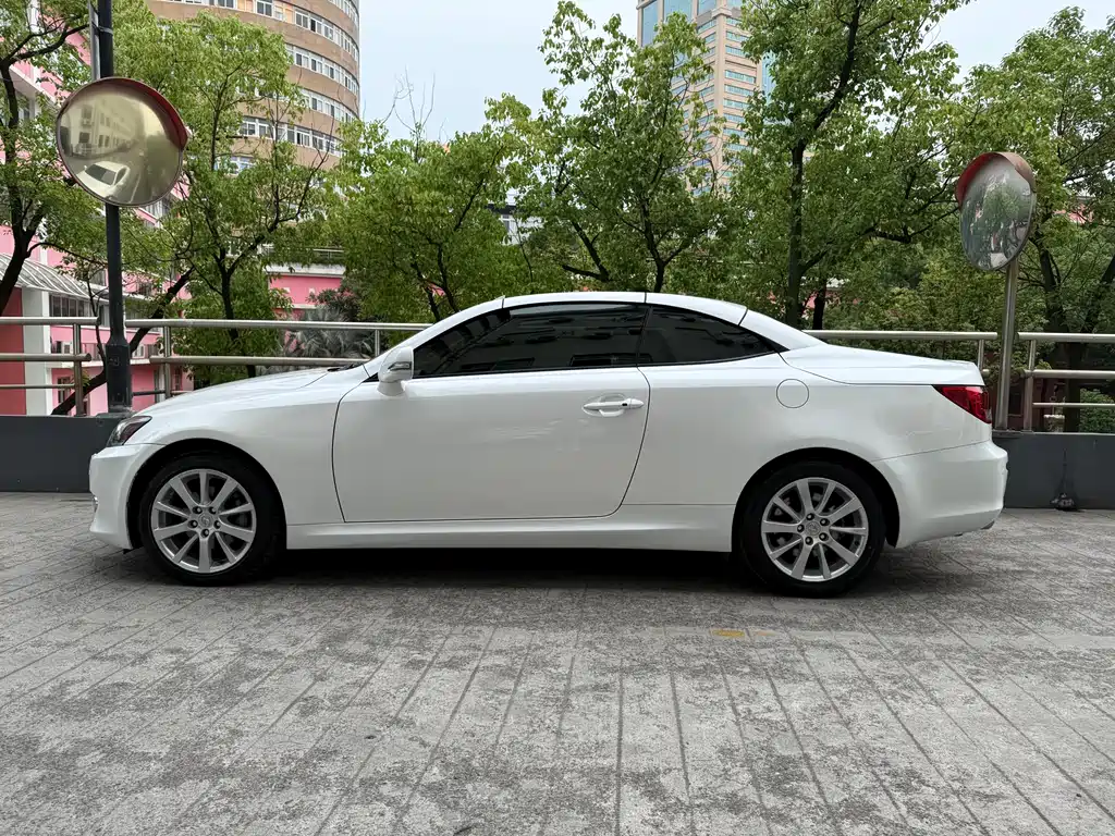 Lexus IS 2011 250C