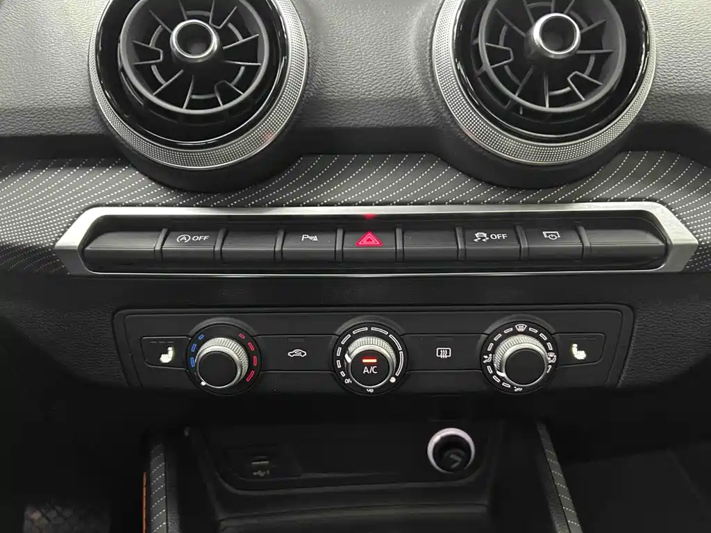 Audi Q2L — миниатюра 10