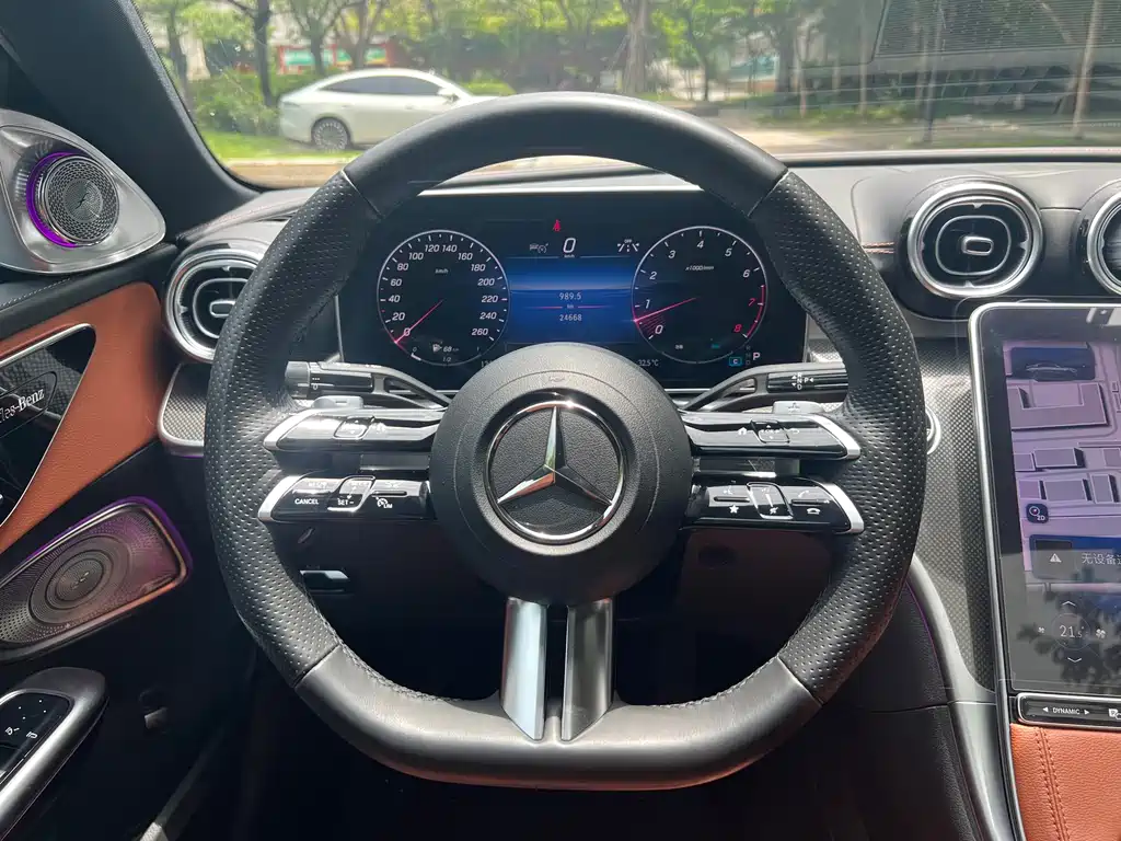 Mercedes-Benz C-Class — миниатюра 15