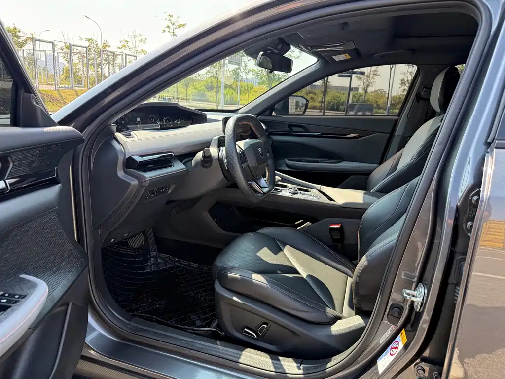 Changan UNI-V — миниатюра 7