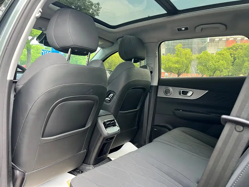 Chery 8 PLUS 2025 290TGDI DCT Luxury