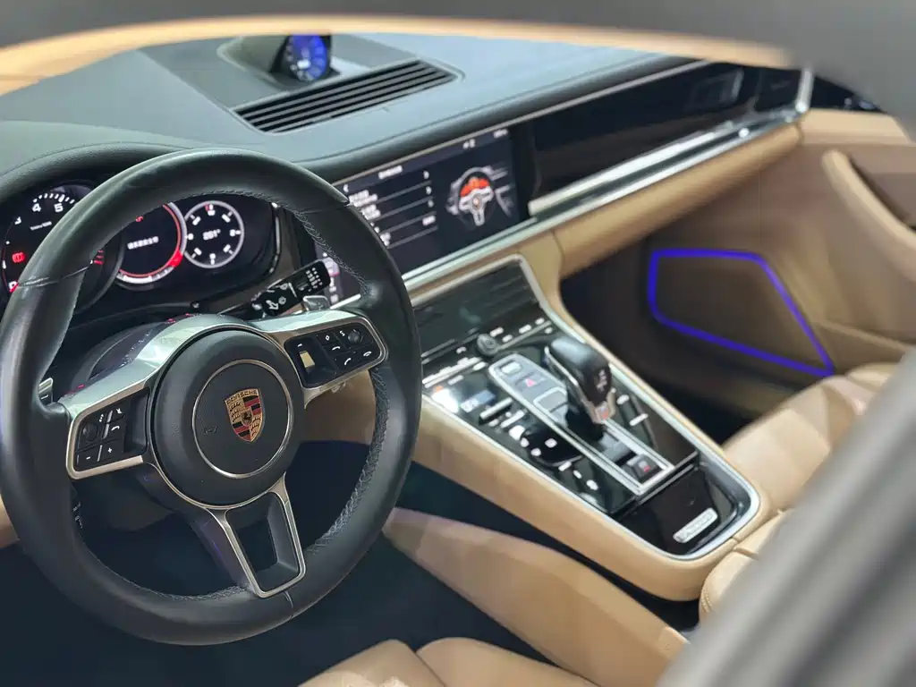 Porsche Panamera — миниатюра 32