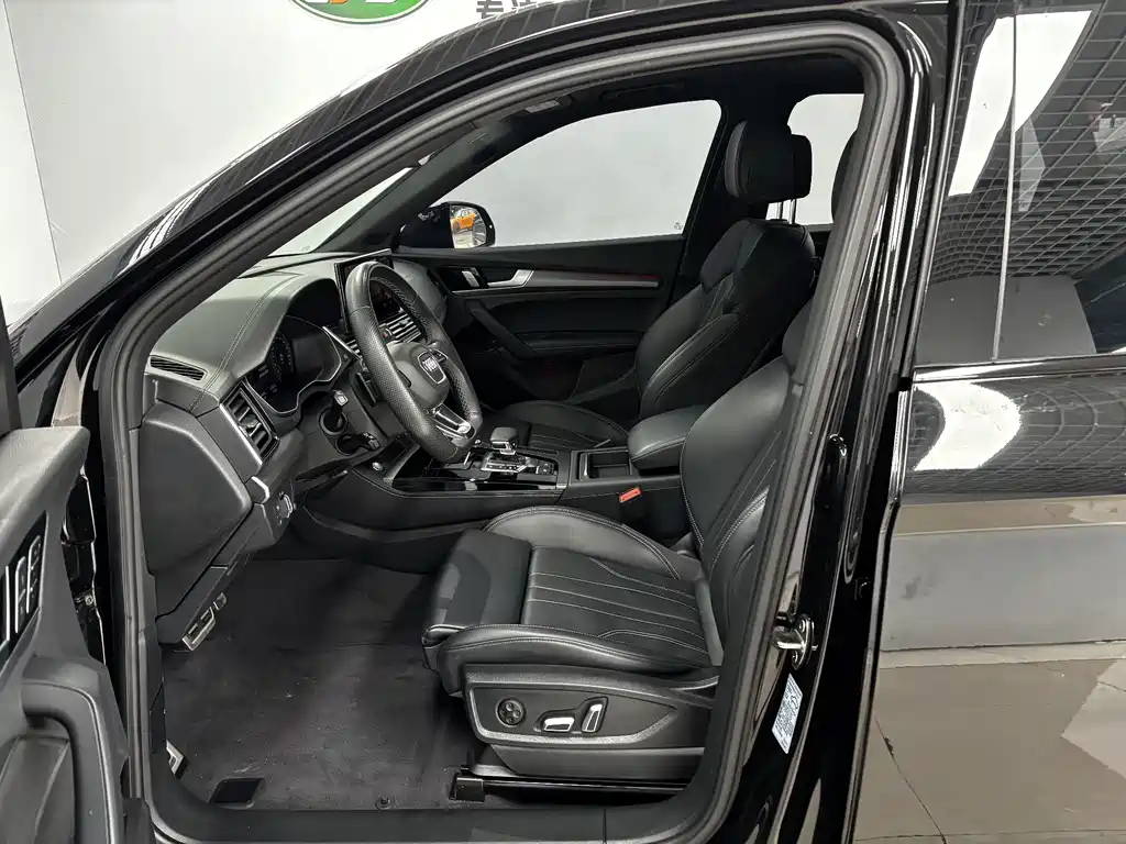 Audi Q5L — миниатюра 12