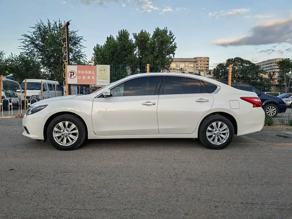 Nissan Teana — миниатюра 16