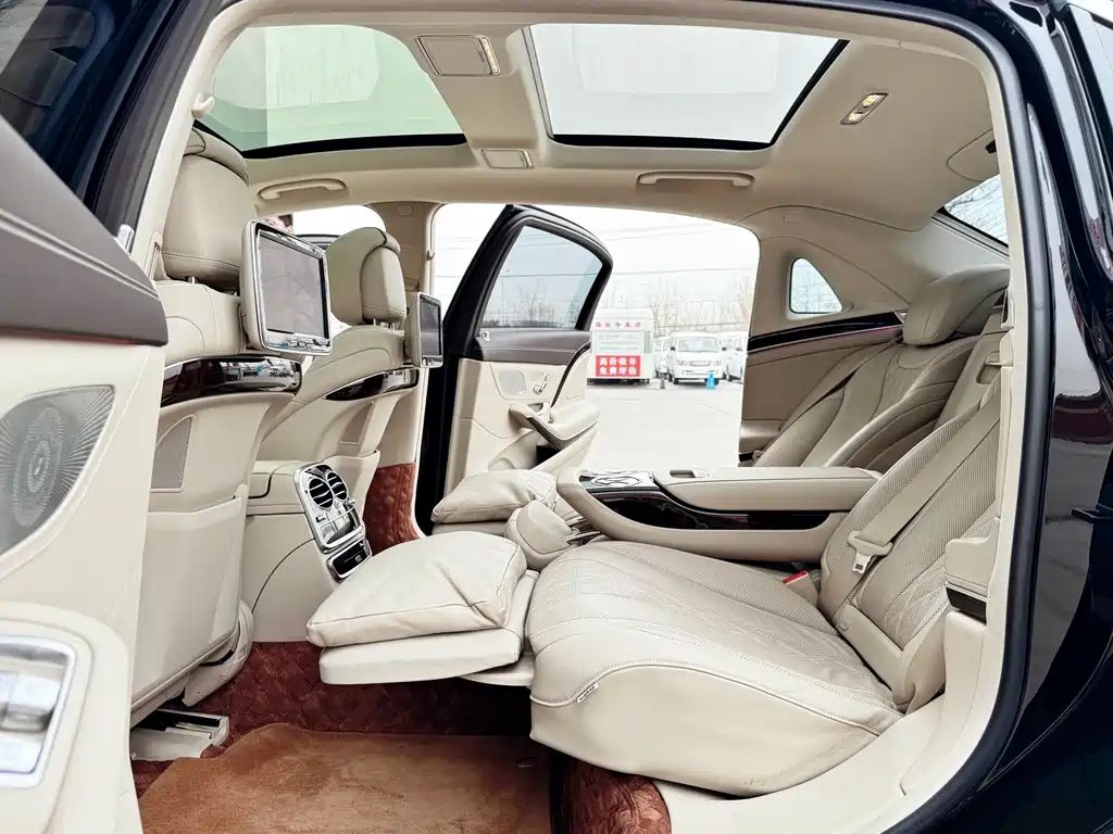 Mercedes-Benz S-Class — миниатюра 21