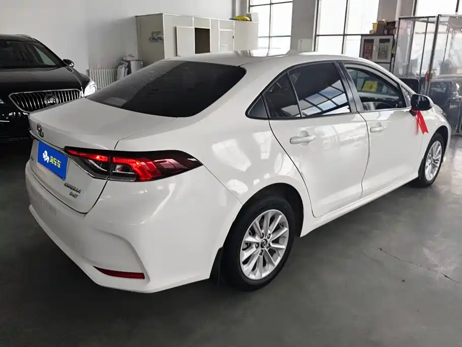 Toyota Corolla — миниатюра 3