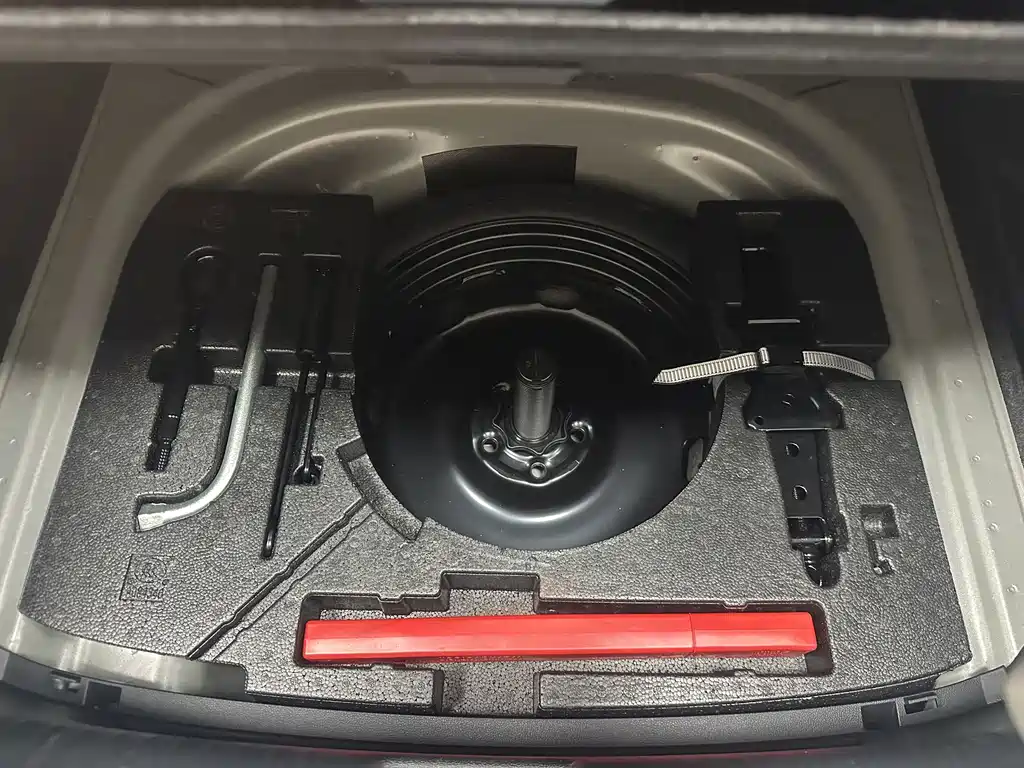 Volkswagen Sagitar — миниатюра 15