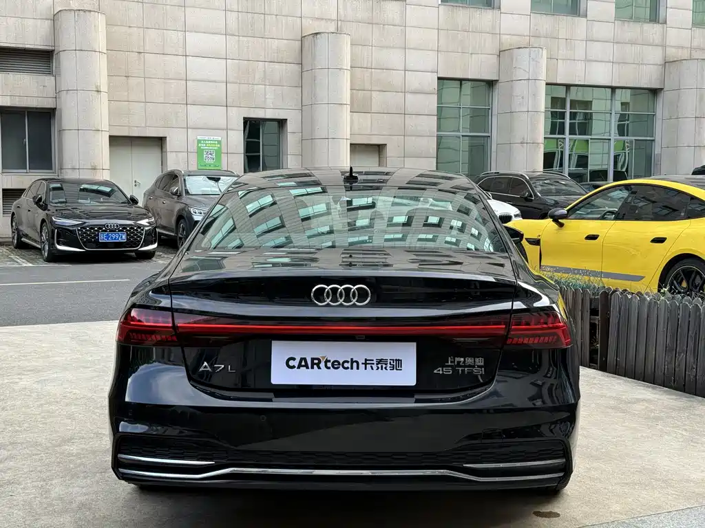 Audi A7L — миниатюра 5