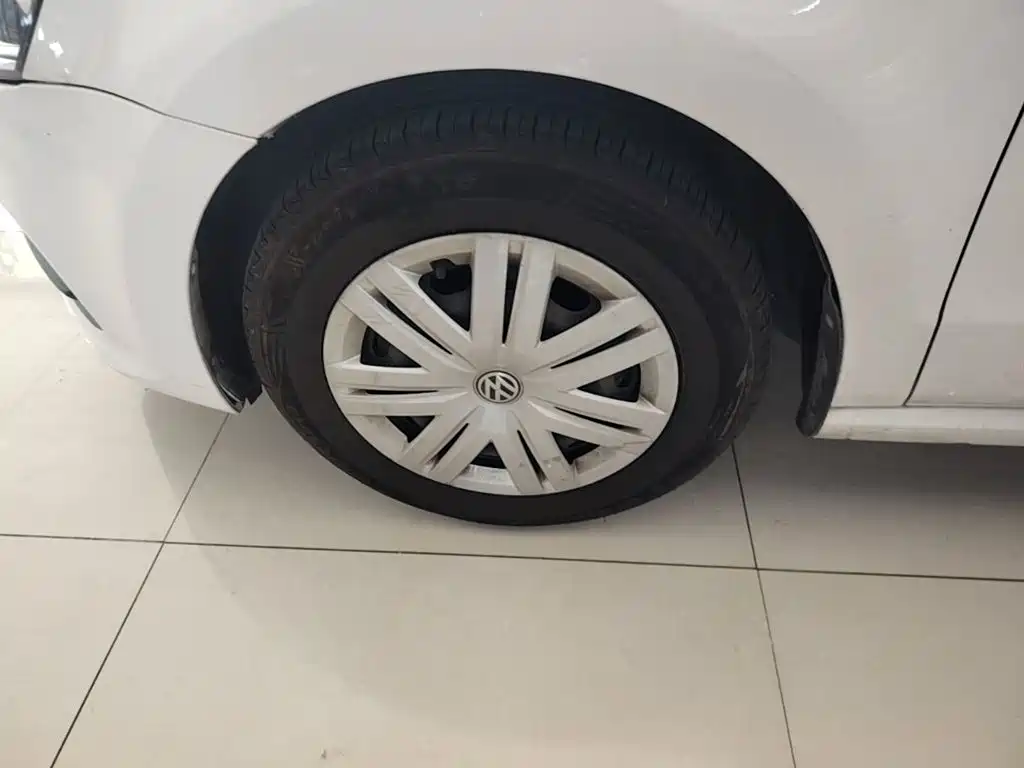 Volkswagen Polo — миниатюра 23