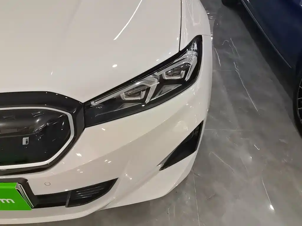BMW i3 — миниатюра 24