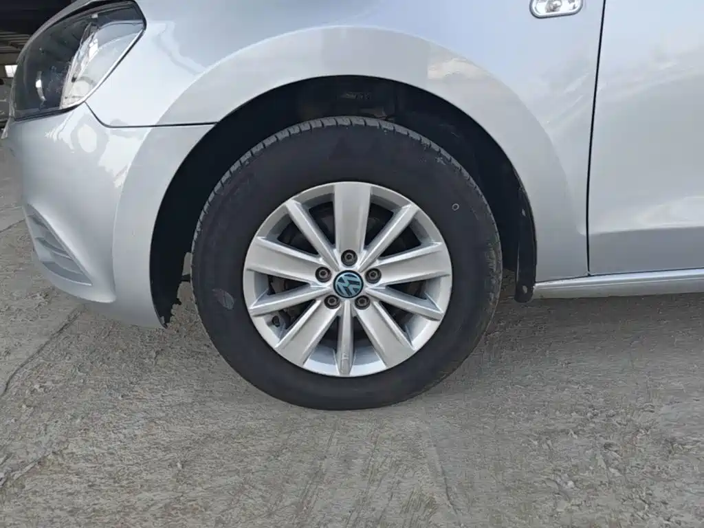 Volkswagen Jetta — миниатюра 23