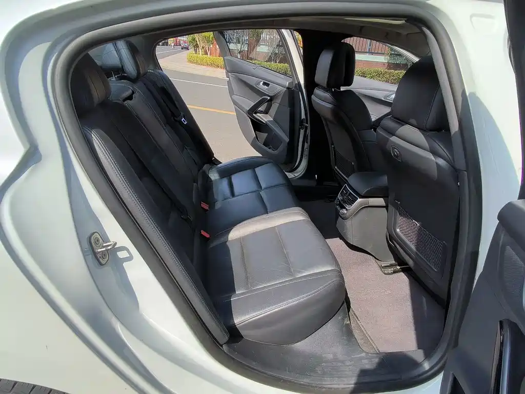 Peugeot 508 — миниатюра 11