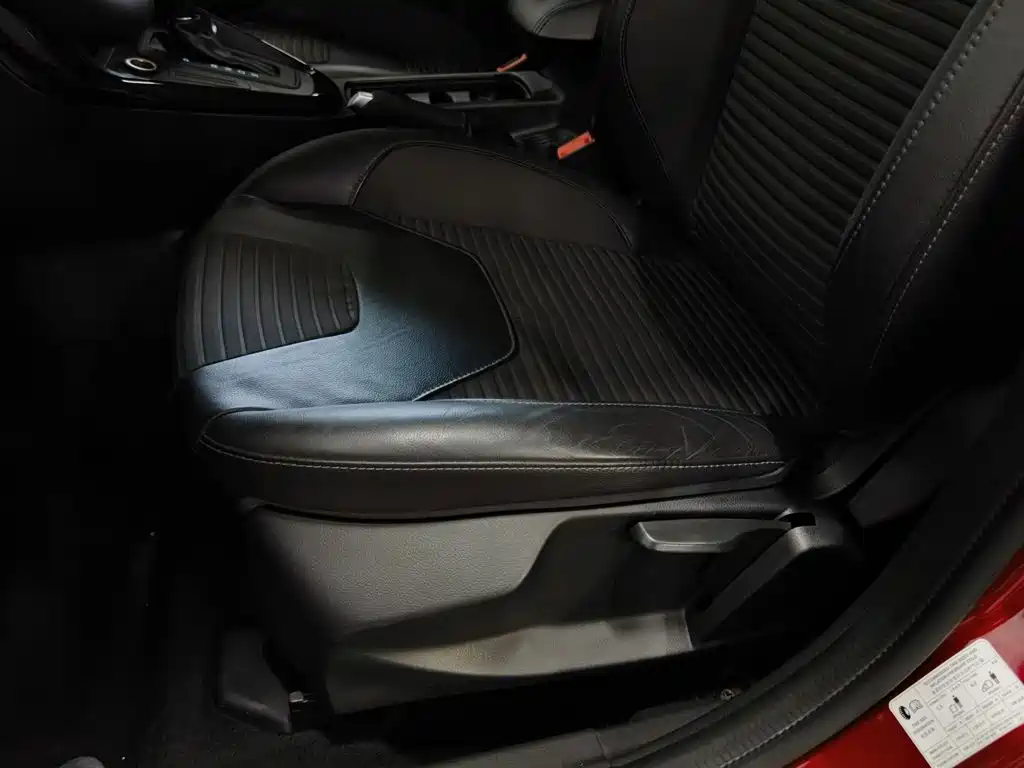 Ford Focus — миниатюра 20