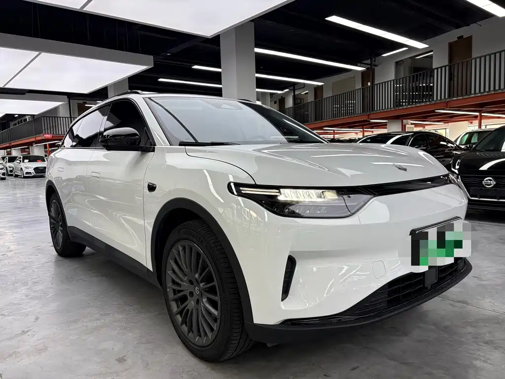 Leapmotor Leapmotor C11 — миниатюра 3