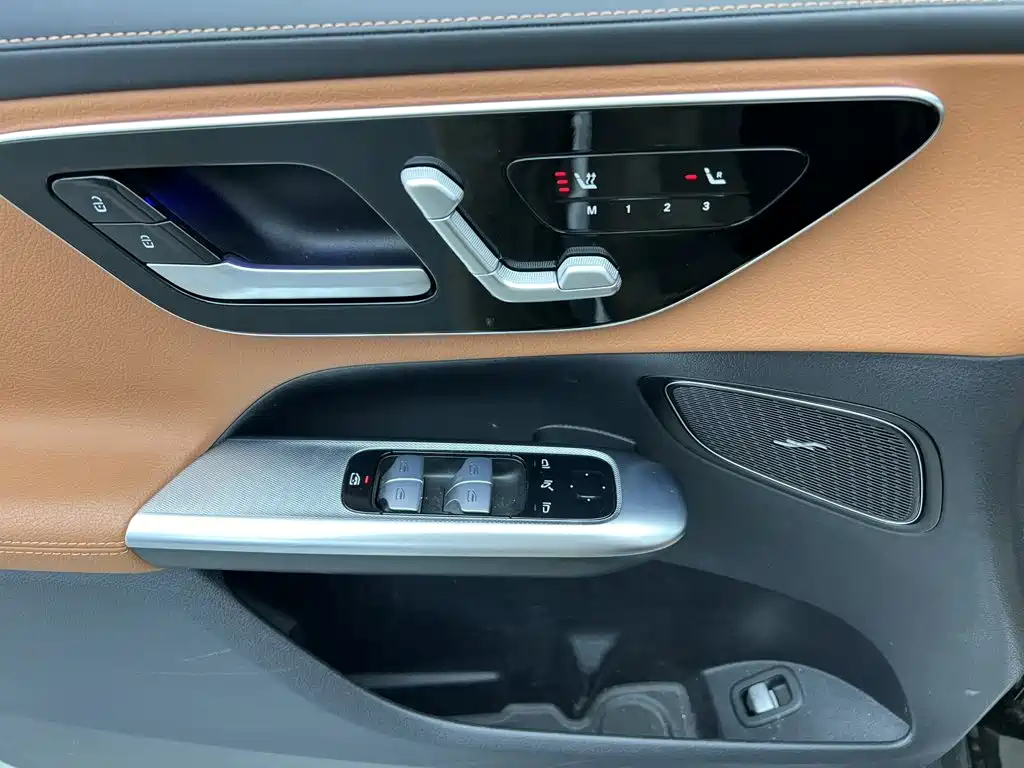 Mercedes-Benz GLC — миниатюра 13