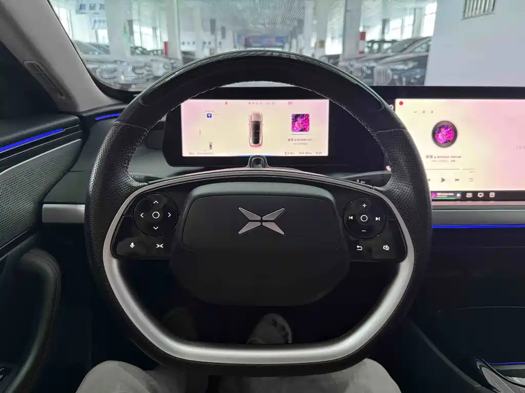XPeng P7 — миниатюра 20