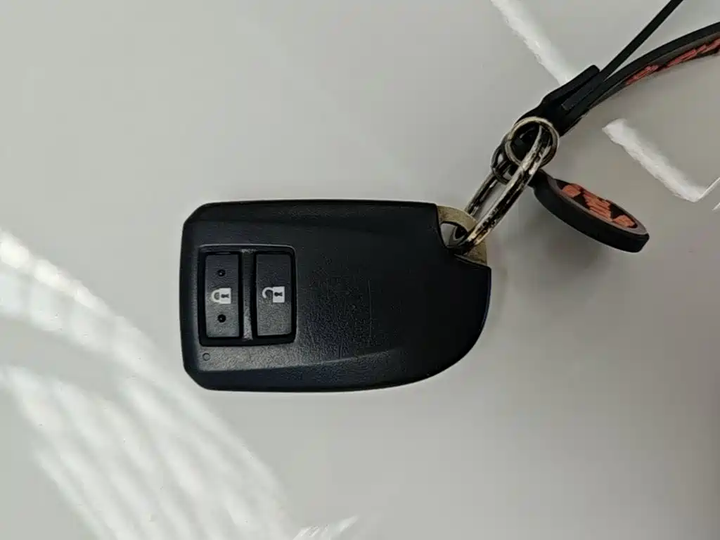 Toyota Yaris L — миниатюра 9