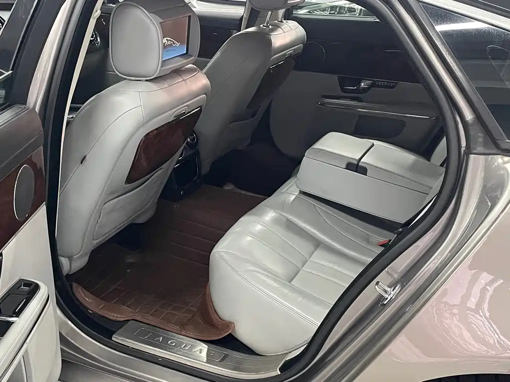 Jaguar XJ XJL 3.0 Panoramic Business Edition, фото 8