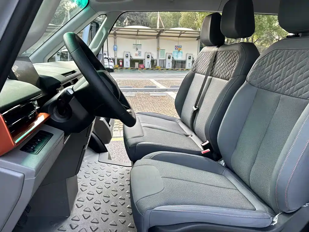 Yuan Cheng Yuan Cheng Super VAN — миниатюра 4