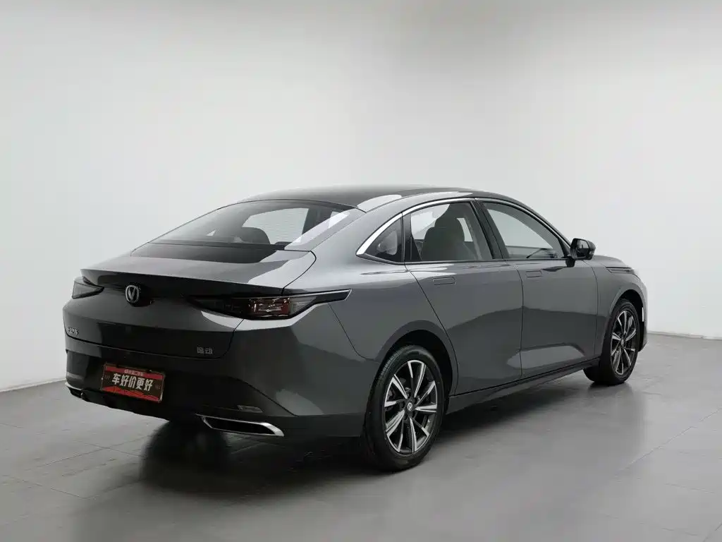 Changan Eado — миниатюра 2