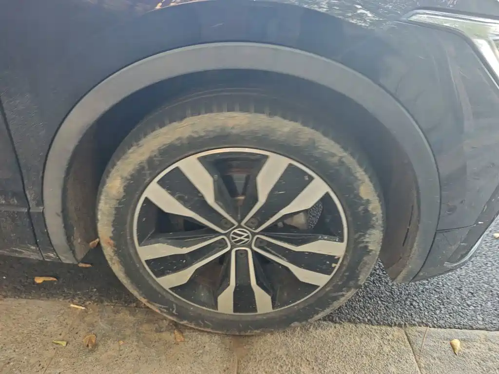 Volkswagen Tiguan L — миниатюра 24