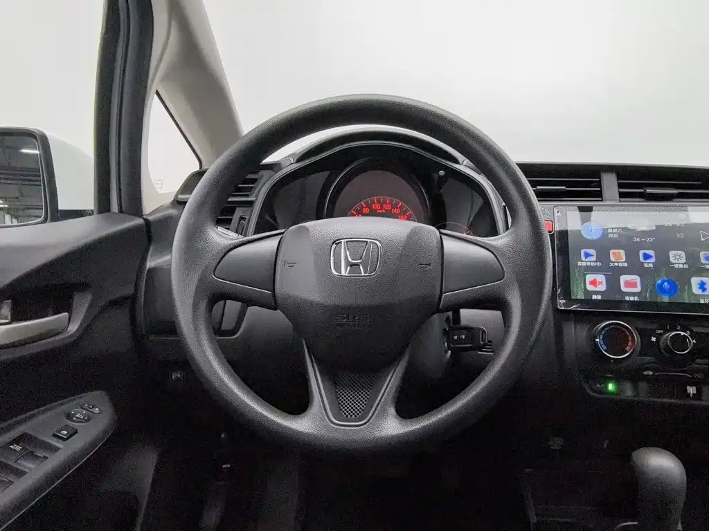 Honda Fit — миниатюра 11