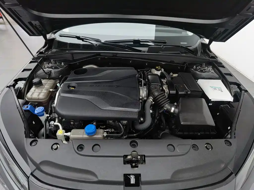 Changan Eado — миниатюра 6
